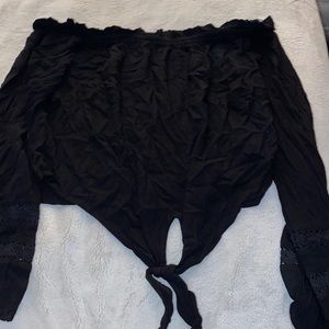 Black Francesco’s cropped off the shoulder longsleeve